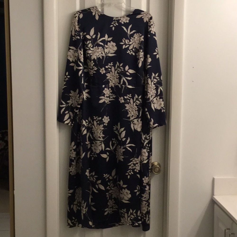 NWOT Vince Camuto satin dress